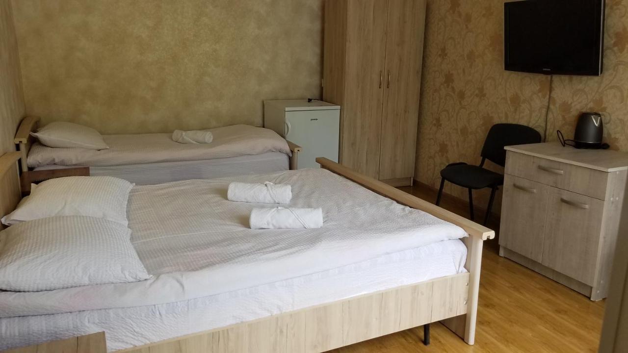 بيت ضيافة غرين رووز بورجومي المظهر الخارجي الصورة